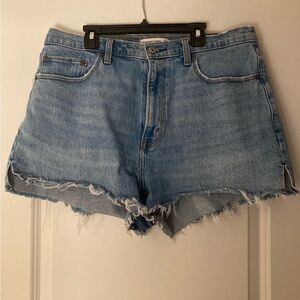 Abercrombie Curve Love Mom Shorts